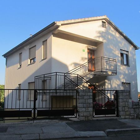Apartment Razum Pula Exterior foto